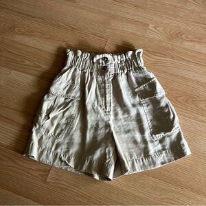 H&M Beige Paperbag Casual Shorts Women’s 4
